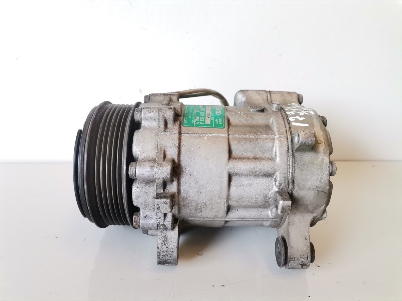 Recambio de compresor aire acondicionado para volkswagen polo iii (6n1) aex referencia OEM IAM 6N0820803A  