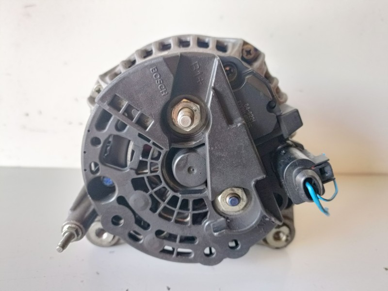 Recambio de alternador para volkswagen passat berlina (3b3) avf referencia OEM IAM 0124515010  