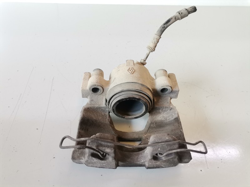 Recambio de pinza de freno delantera derecha para renault laguna ii grandtour (kg0) m9r742 referencia OEM IAM   