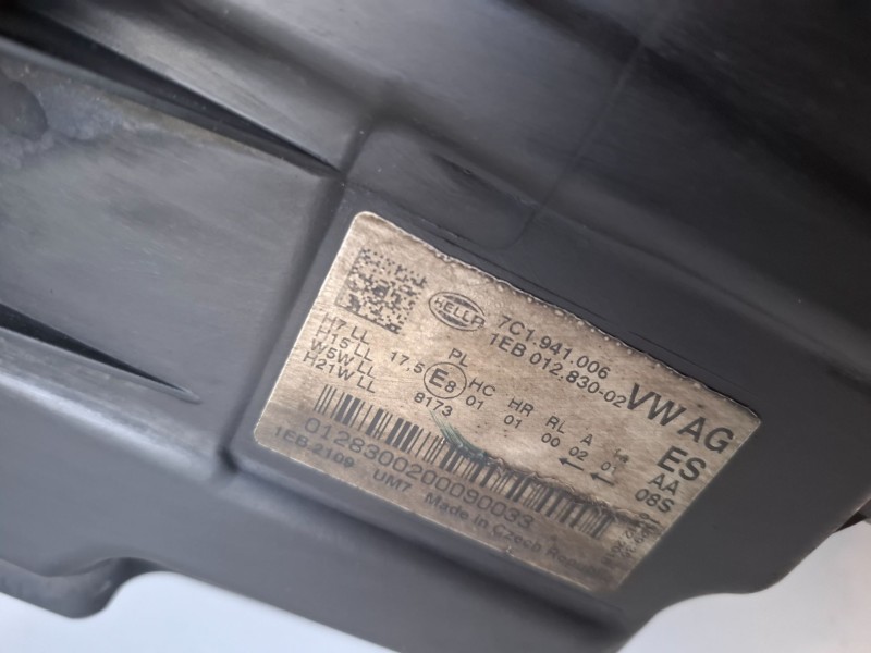 Recambio de faro derecho para volkswagen crafter furgón (sy/sx) dau referencia OEM IAM 7C1941006  