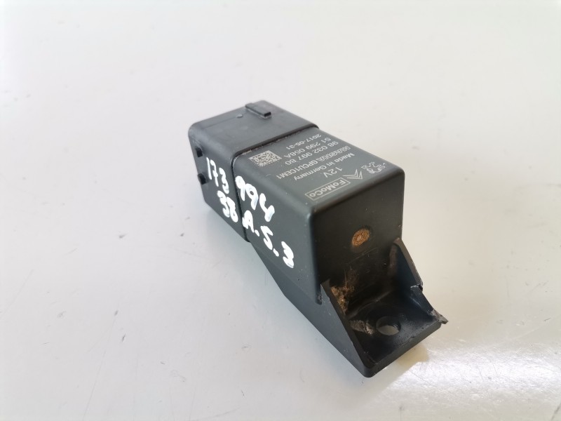 Recambio de caja precalentamiento para citroen berlingo furgón bh02 referencia OEM IAM 9803299780  