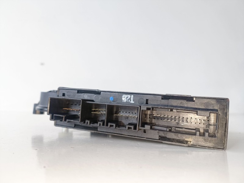 Recambio de motor elevalunas delantero derecho para audi a4 berlina (8e) blb referencia OEM IAM 8E1959802B  