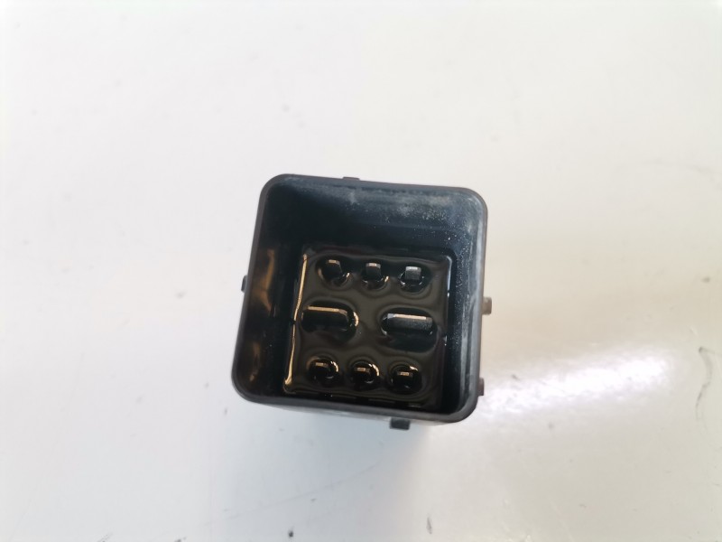 Recambio de caja precalentamiento para citroen berlingo furgón bh02 referencia OEM IAM 9803299780  