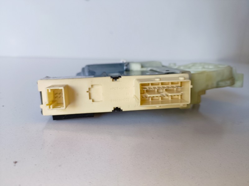 Recambio de motor elevalunas delantero izquierdo para citroen c4 berlina 9hx referencia OEM IAM 965493100  