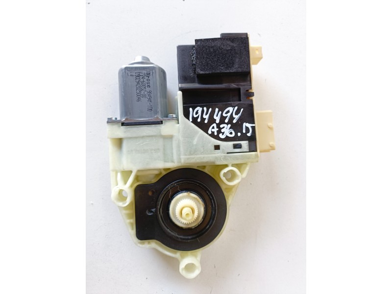 Recambio de motor elevalunas delantero izquierdo para citroen c4 berlina 9hx referencia OEM IAM 965493100  