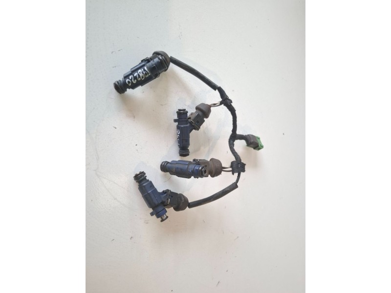 Recambio de inyector para peugeot 206 nfz referencia OEM IAM 0280155794  