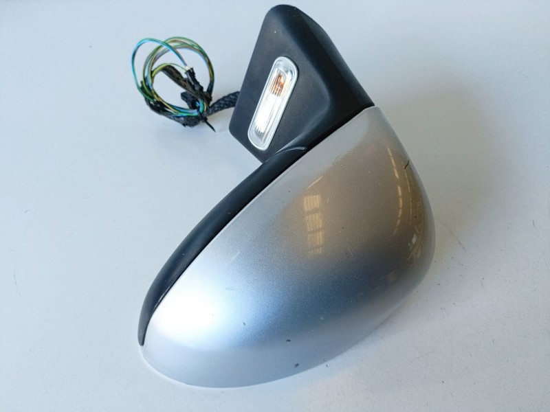 Recambio de retrovisor izquierdo para citroen c4 berlina 9hx referencia OEM IAM 96467083  