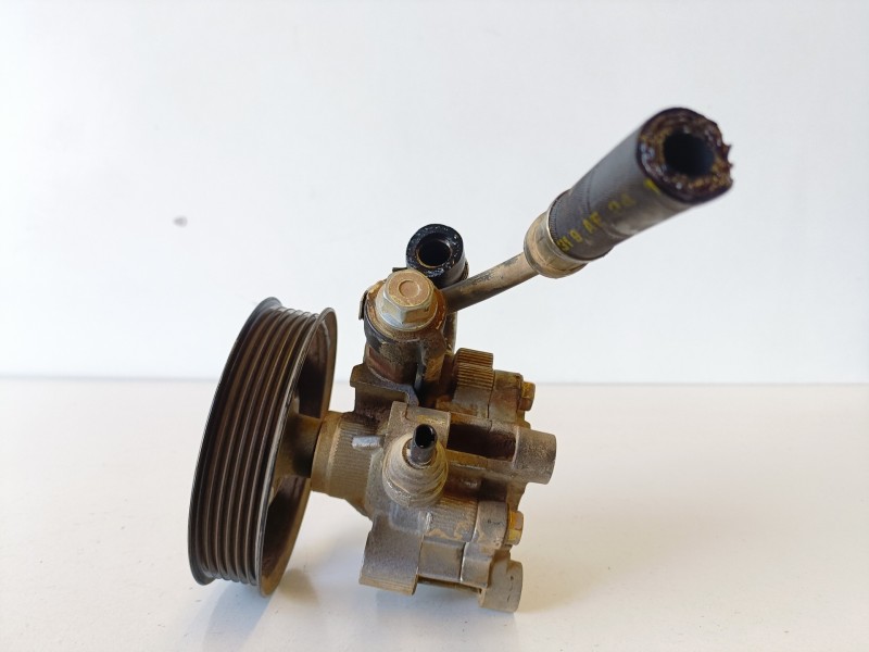 Recambio de bomba direccion para toyota rav4 (a2) 1zzfe referencia OEM IAM   