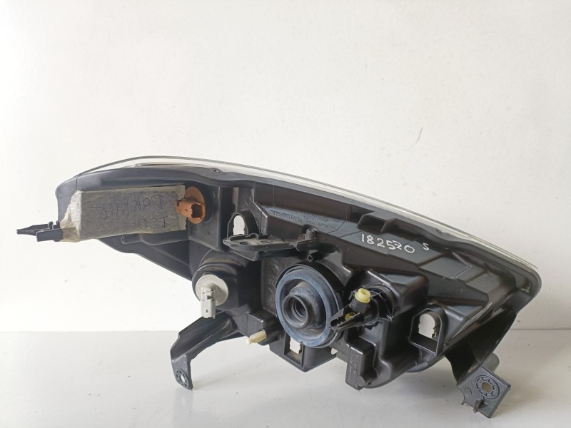 Recambio de faro izquierdo para dacia dokker k9k872 referencia OEM IAM 260607950R  