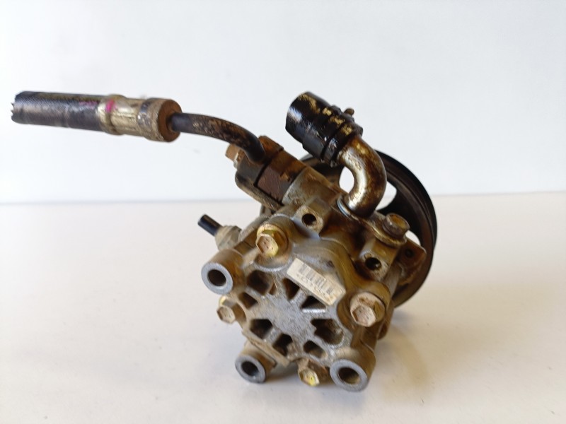 Recambio de bomba direccion para toyota rav4 (a2) 1zzfe referencia OEM IAM   
