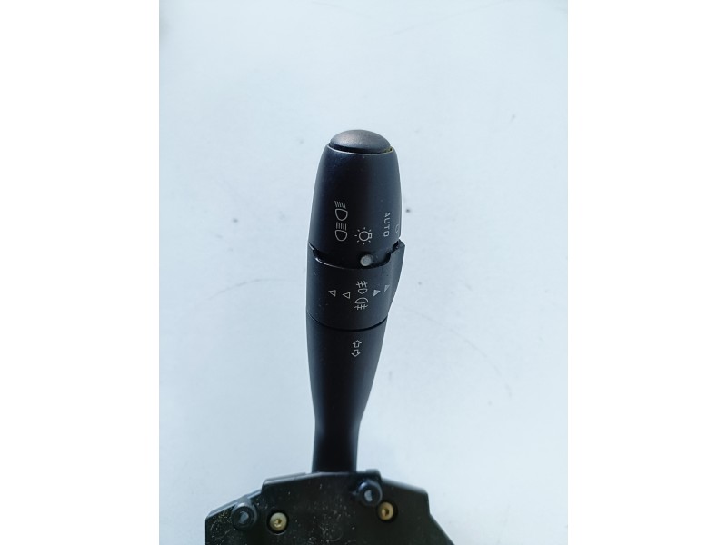 Recambio de mando luces para citroen c4 berlina 9hx referencia OEM IAM 96627927XT  