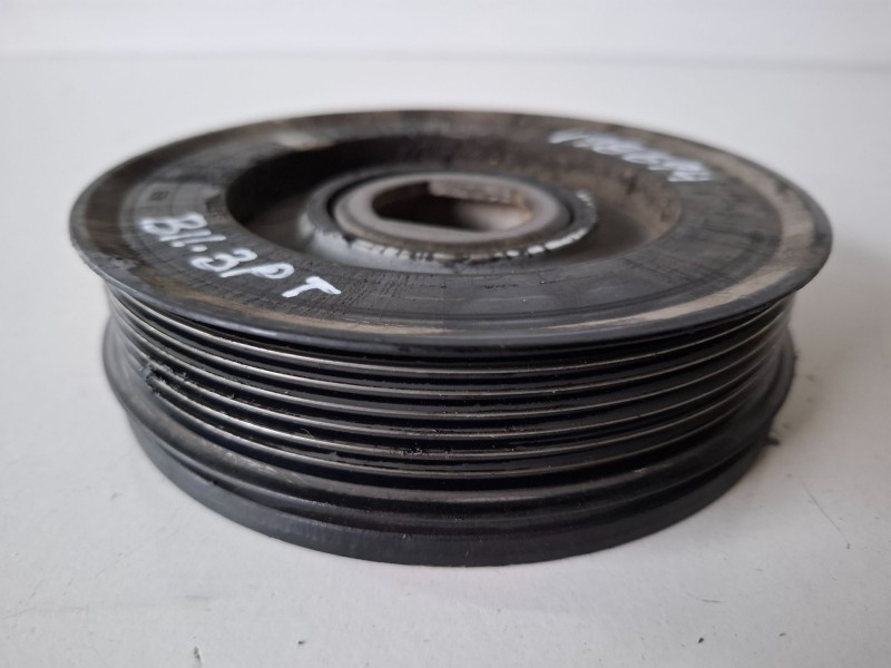 Recambio de polea cigueñal para nissan qashqai (j10) m9r832 referencia OEM IAM   