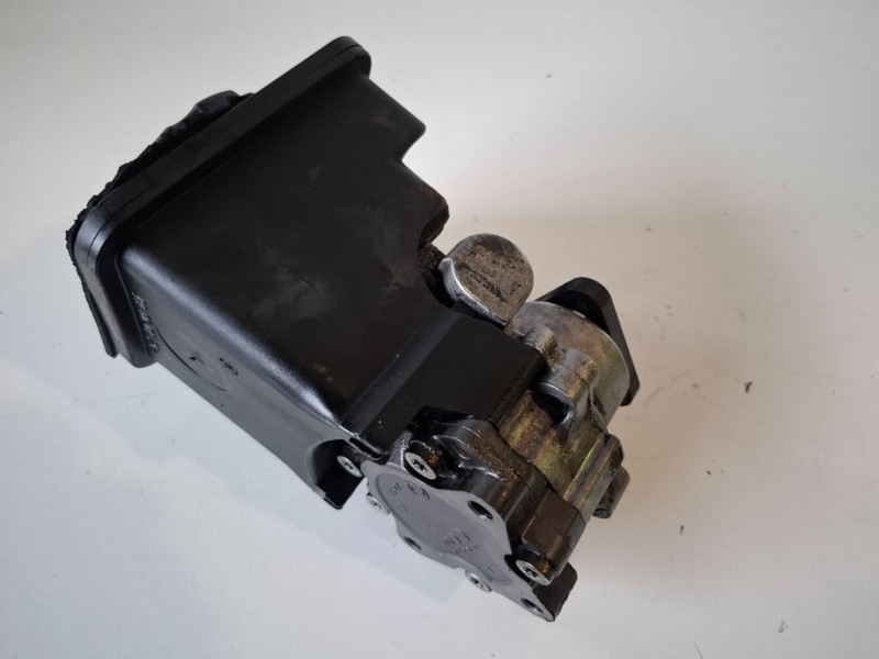 Recambio de bomba direccion para bmw serie 5 berlina (e60) 306d2 referencia OEM IAM 7693974101  