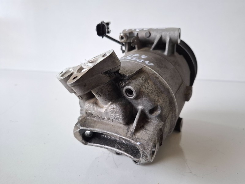 Recambio de compresor aire acondicionado para nissan qashqai (j10) m9r832 referencia OEM IAM 92600JD70B  
