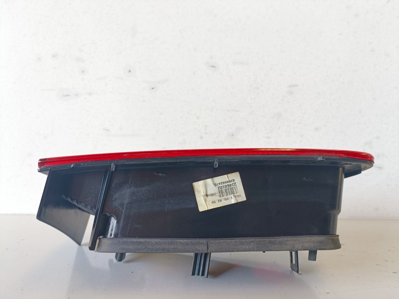 Recambio de piloto trasero izquierdo para renault laguna ii (bg0) f9q750 referencia OEM IAM 8200002475  