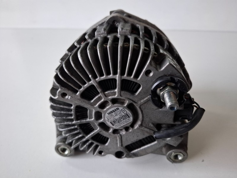 Recambio de alternador para nissan qashqai (j10) m9r832 referencia OEM IAM 23100JD71A  