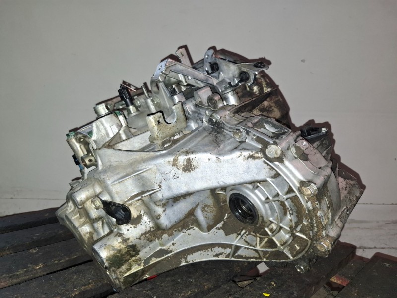 Recambio de caja cambios para nissan qashqai (j10) m9r832 referencia OEM IAM   