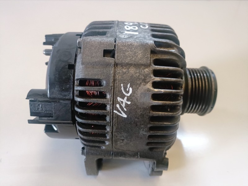 Recambio de alternador para volkswagen passat variant (3c5) bkp referencia OEM IAM 021903026L  