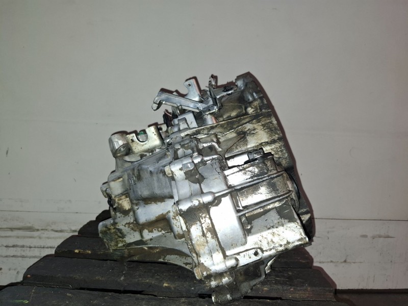Recambio de caja cambios para nissan qashqai (j10) m9r832 referencia OEM IAM   