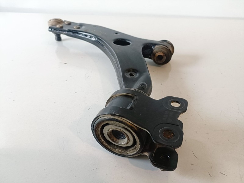 Recambio de brazo suspension inferior delantero derecho para ford kuga (cbv) g6dg referencia OEM IAM   