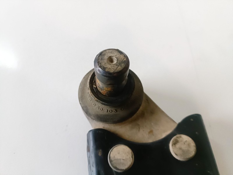 Recambio de brazo suspension inferior delantero derecho para ford kuga (cbv) g6dg referencia OEM IAM   