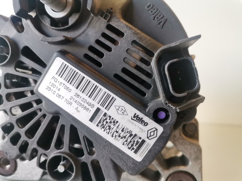 Recambio de alternador para dacia duster i k9k856 referencia OEM IAM 231005770R  