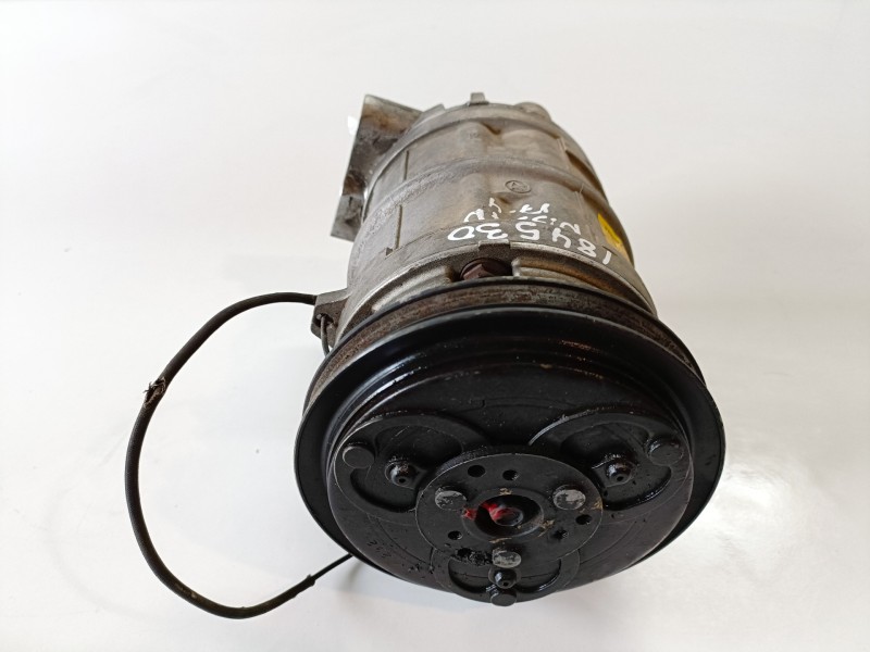 Recambio de compresor aire acondicionado para nissan terrano ii (r20) td27ti referencia OEM IAM 811427032  