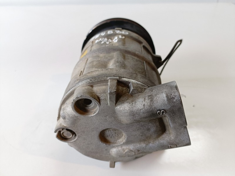 Recambio de compresor aire acondicionado para nissan terrano ii (r20) td27ti referencia OEM IAM 811427032  
