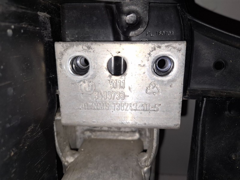 Recambio de refuerzo paragolpes delantero para bmw serie x3 (e83) 204d4 referencia OEM IAM   