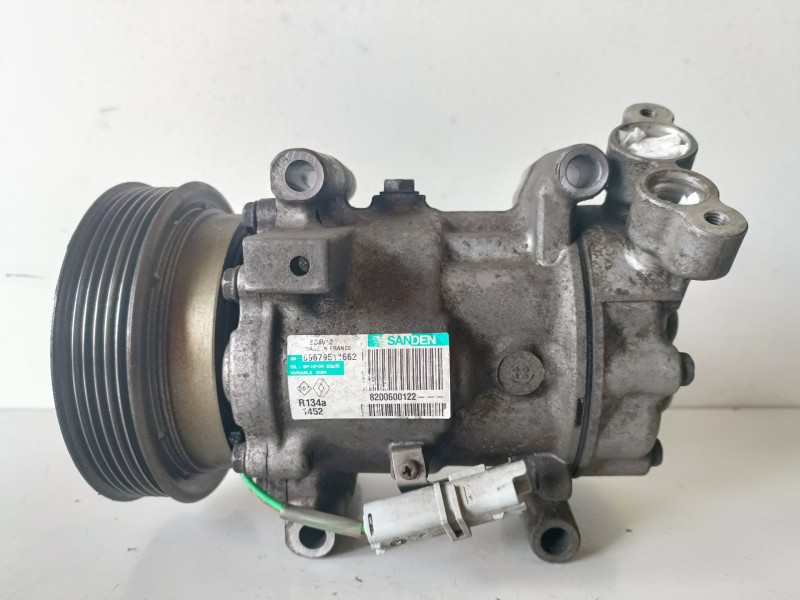 Recambio de compresor aire acondicionado para renault clio iii k4m800 referencia OEM IAM 8200600122  