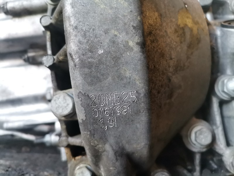 Recambio de caja cambios para citroen c5 berlina rh01 referencia OEM IAM 20MB25  