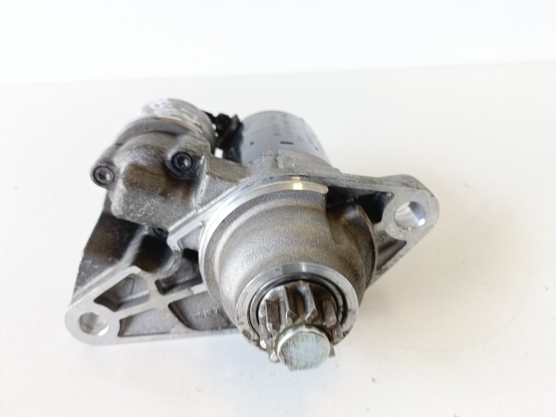 Recambio de motor arranque para volkswagen polo iv (9n1) bky referencia OEM IAM 0001120406  