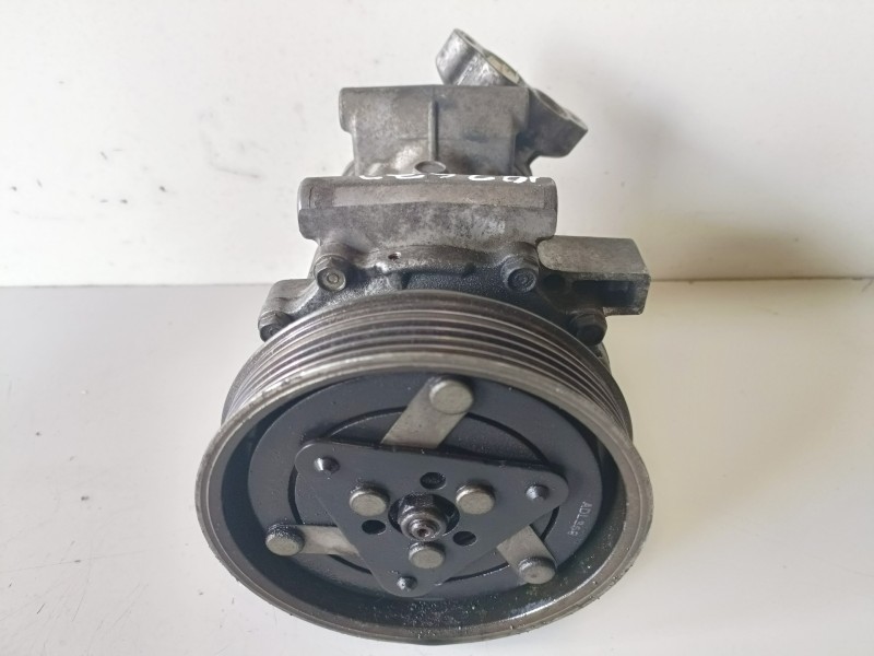 Recambio de compresor aire acondicionado para renault clio iii k4m800 referencia OEM IAM 8200600122  