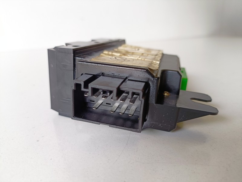 Recambio de mando elevalunas delantero izquierdo para volvo xc70 b5244t referencia OEM IAM 30739078  