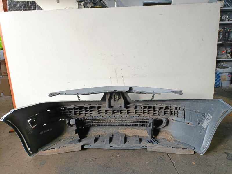 Recambio de paragolpes delantero para renault megane ii berlina 5p k4j730 referencia OEM IAM   