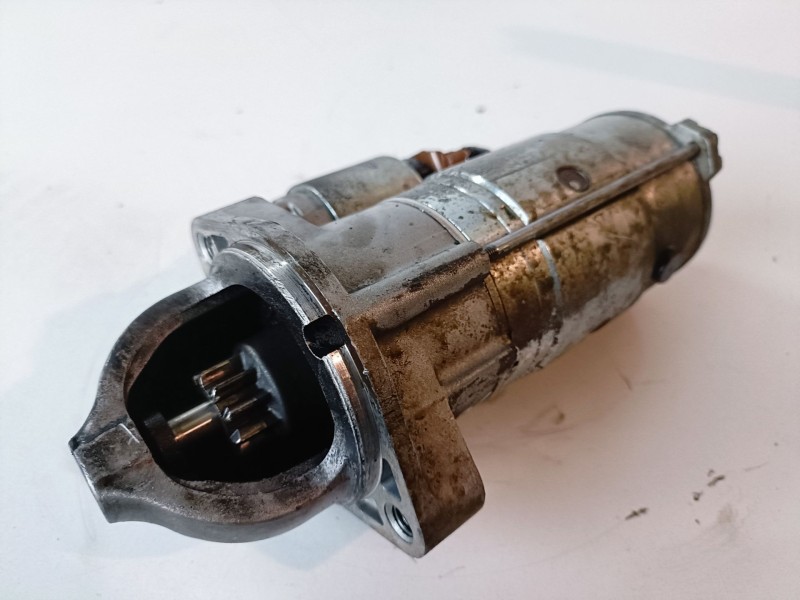 Recambio de motor arranque para ssangyong kyron d20dt referencia OEM IAM 6611513801  
