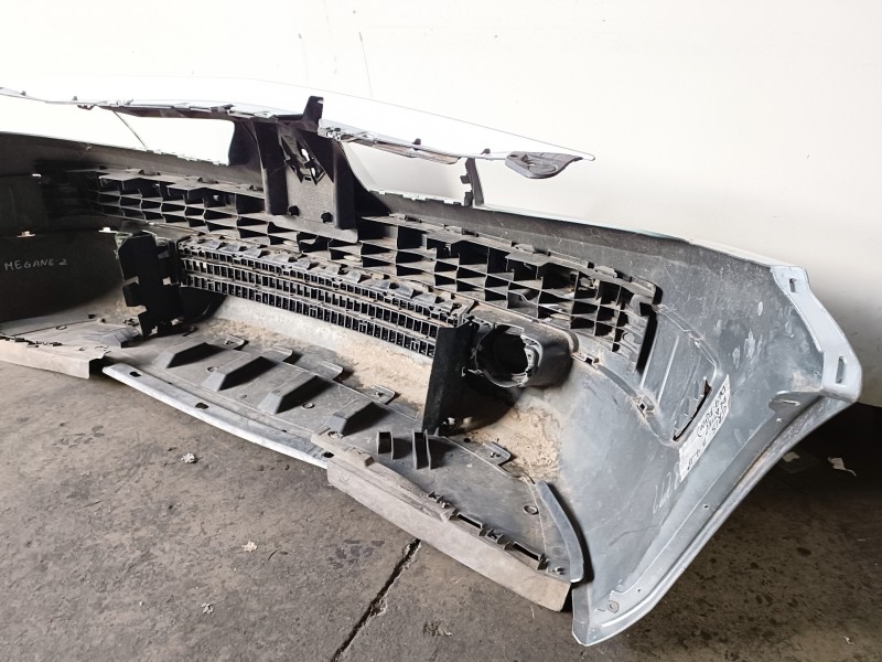 Recambio de paragolpes delantero para renault megane ii berlina 5p k4j730 referencia OEM IAM   
