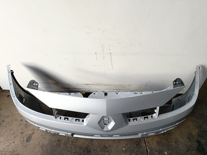 Recambio de paragolpes delantero para renault megane ii berlina 5p k4j730 referencia OEM IAM   