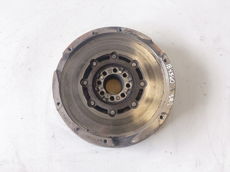 Recambio de volante motor para toyota auris (e15) 1adftv referencia OEM IAM 134500R010  
