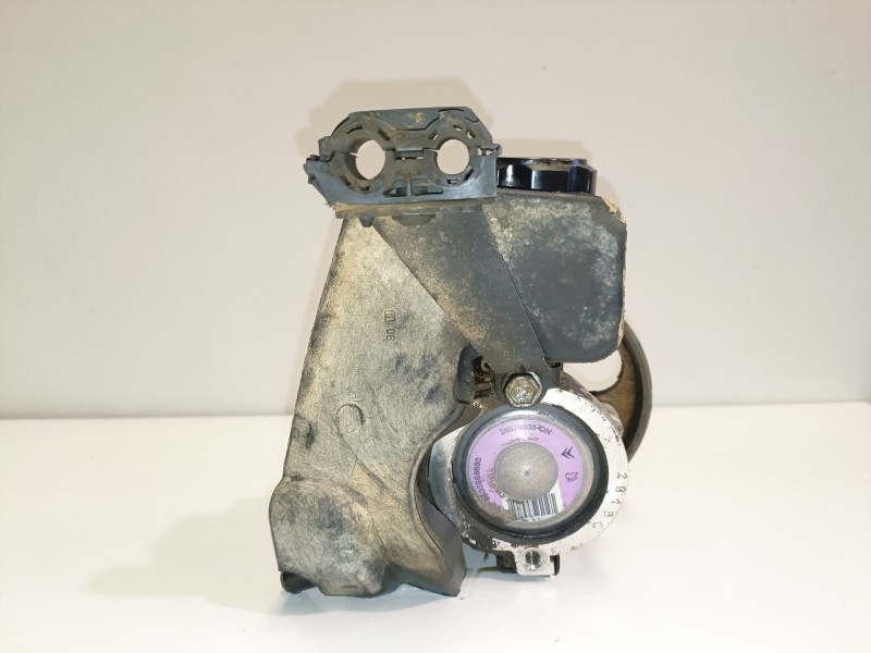 Recambio de bomba direccion para peugeot 206 kfw referencia OEM IAM 26079836QN  