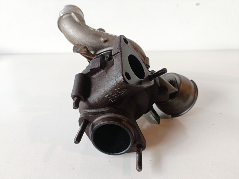 Recambio de turbocompresor para ssangyong kyron d20dt referencia OEM IAM A6640900880  