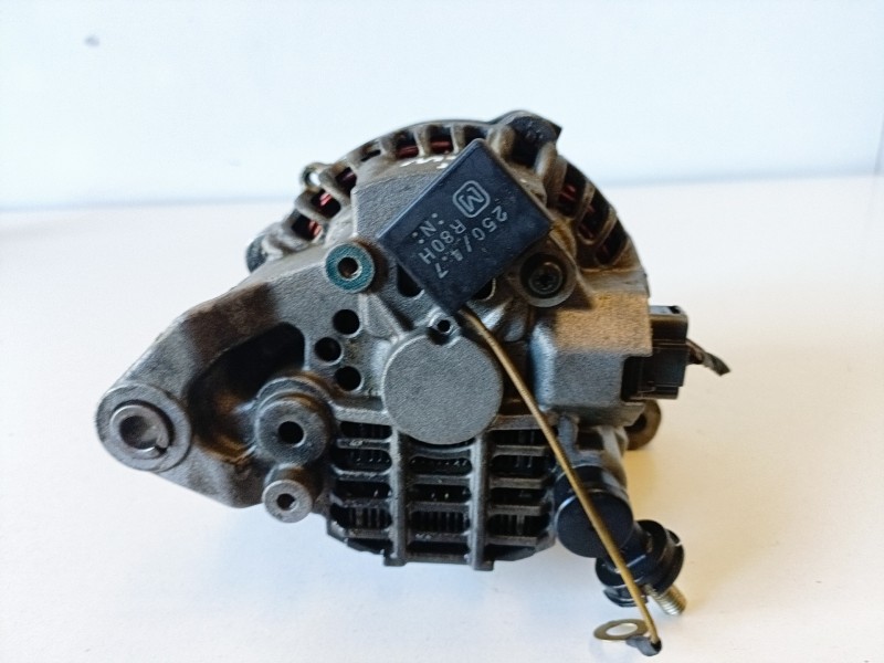 Recambio de alternador para nissan primera berlina (p11) sr20 referencia OEM IAM 231004M611  