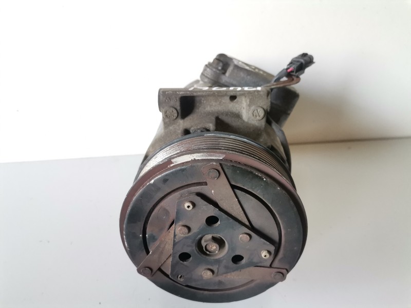 Recambio de compresor aire acondicionado para nissan qashqai (j10) m9r856 referencia OEM IAM 92600BR70A  