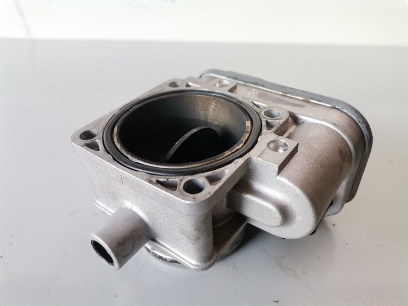 Recambio de caja mariposa para seat inca (6k9) ayq referencia OEM IAM 038128063C  