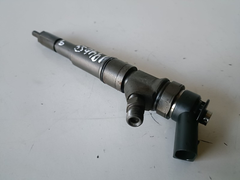 Recambio de inyector para bmw serie 5 berlina (e60) 256d2 referencia OEM IAM 0445110212  