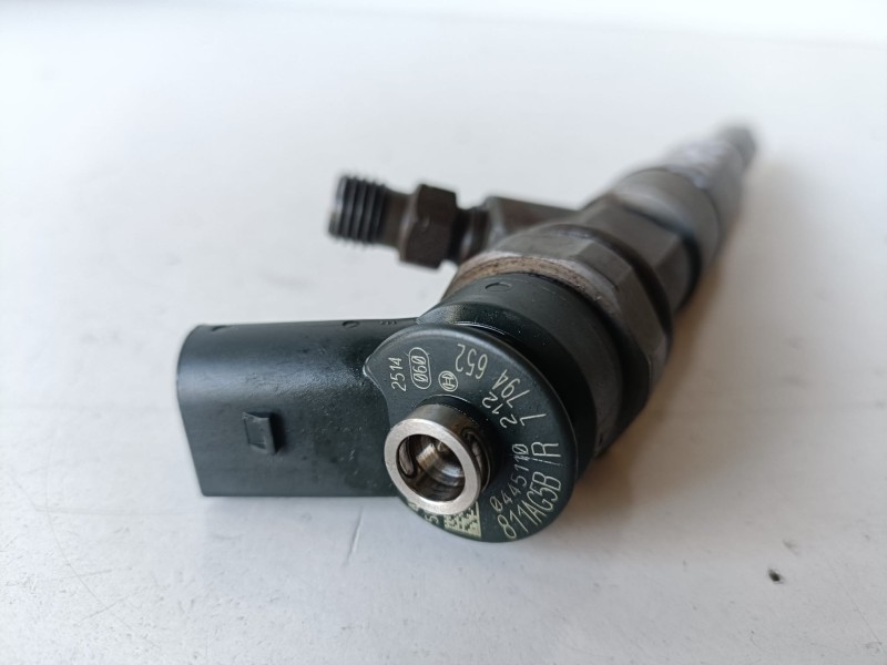 Recambio de inyector para bmw serie 5 berlina (e60) 256d2 referencia OEM IAM 0445110212  