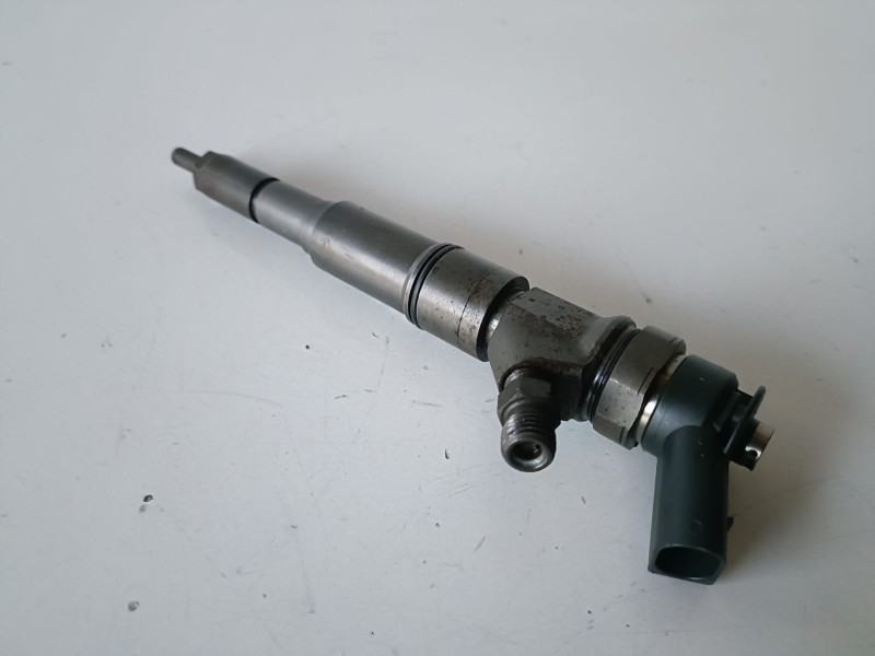 Recambio de inyector para bmw serie 5 berlina (e60) 256d2 referencia OEM IAM 0445110212  