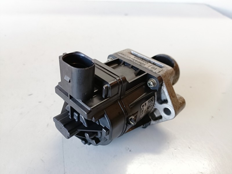 Recambio de valvula egr para opel insignia berlina a20dth referencia OEM IAM 55566052  