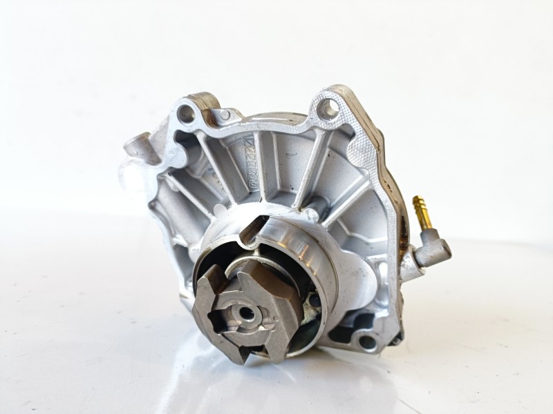 Recambio de depresor freno / bomba vacio para opel insignia berlina a20dth referencia OEM IAM 55205446  