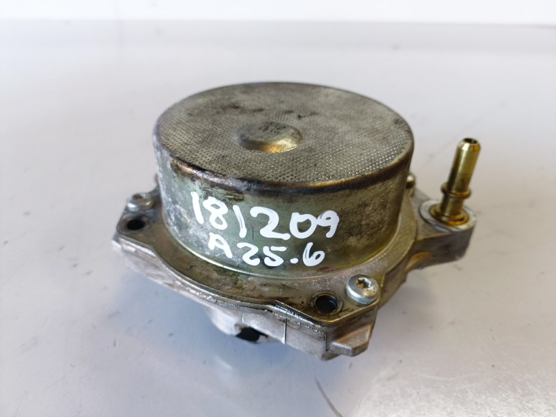 Recambio de depresor freno / bomba vacio para opel insignia berlina a20dth referencia OEM IAM 55205446  